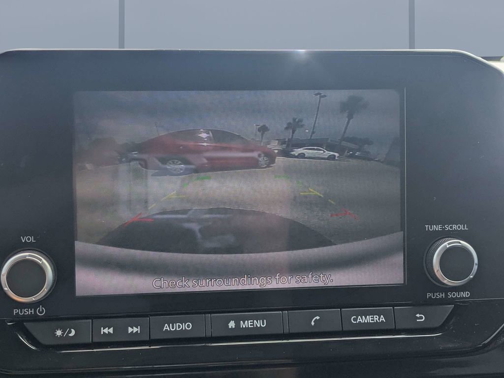 Used 2024 Nissan Pathfinder SV FWD image 21