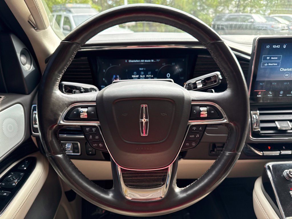 Used 2022 Lincoln Navigator Black Label AWD/4WD image 24
