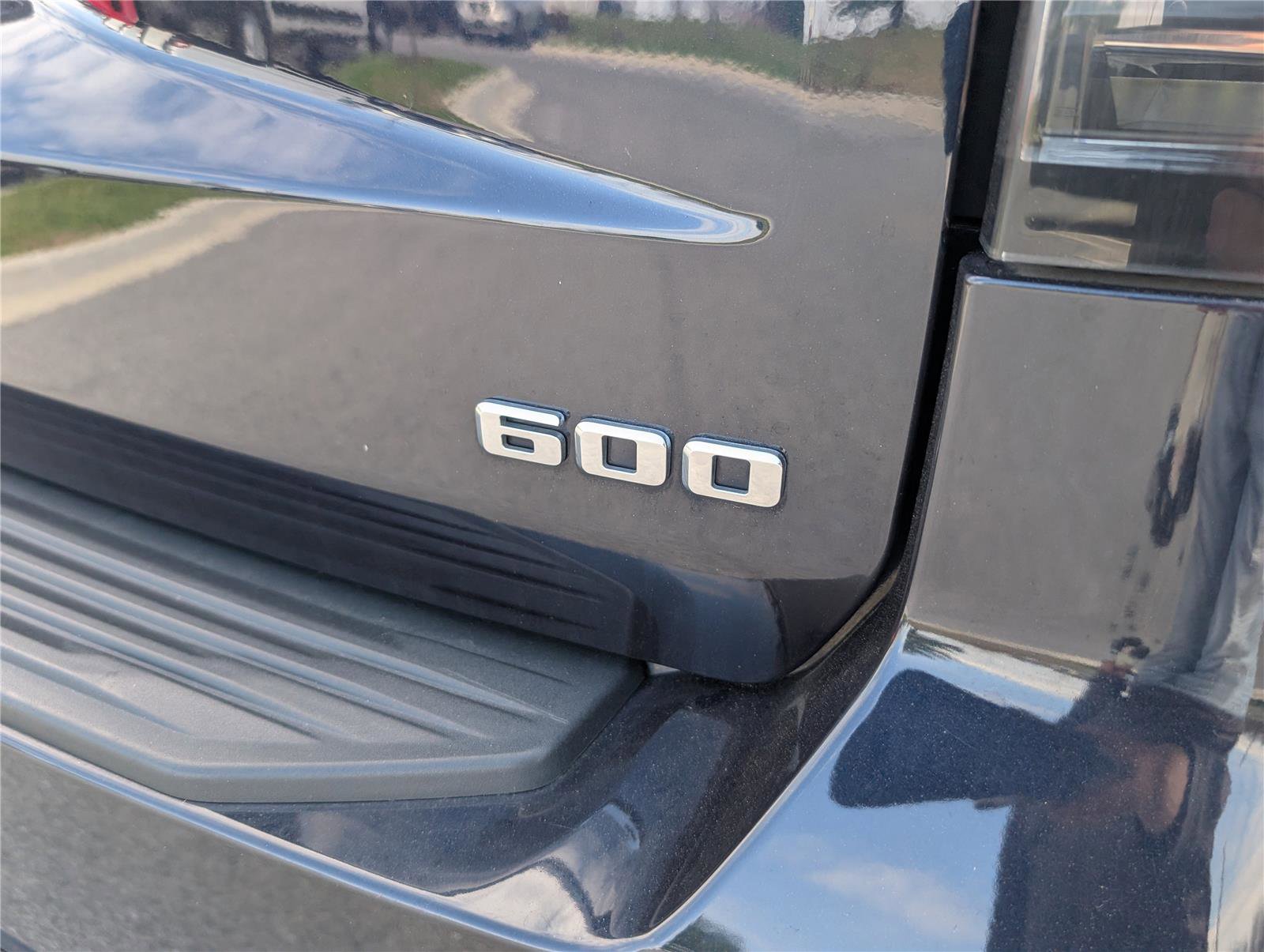 Used 2022 Cadillac Escalade Premium Luxury image 10