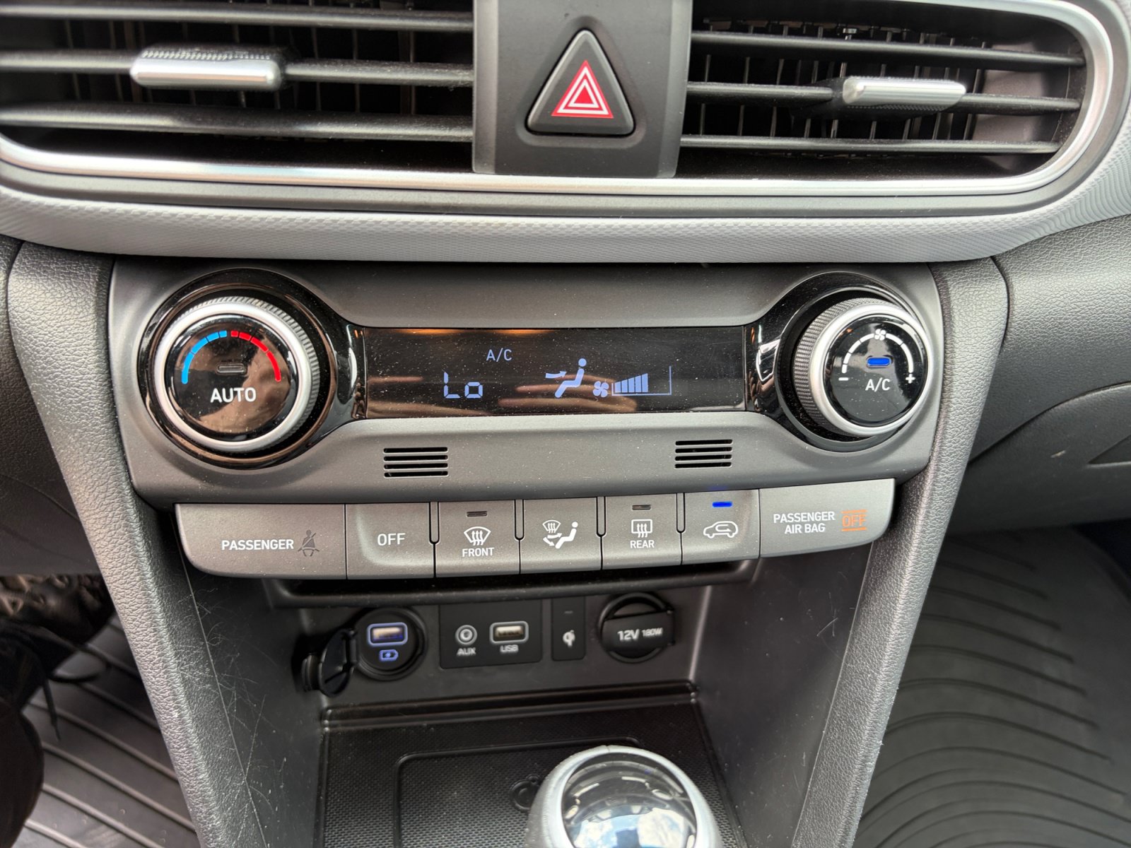 Used 2020 Hyundai Kona Ultimate AWD/4WD image 29