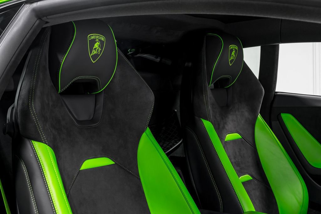 Used 2024 Lamborghini Huracan Sterrato image 35