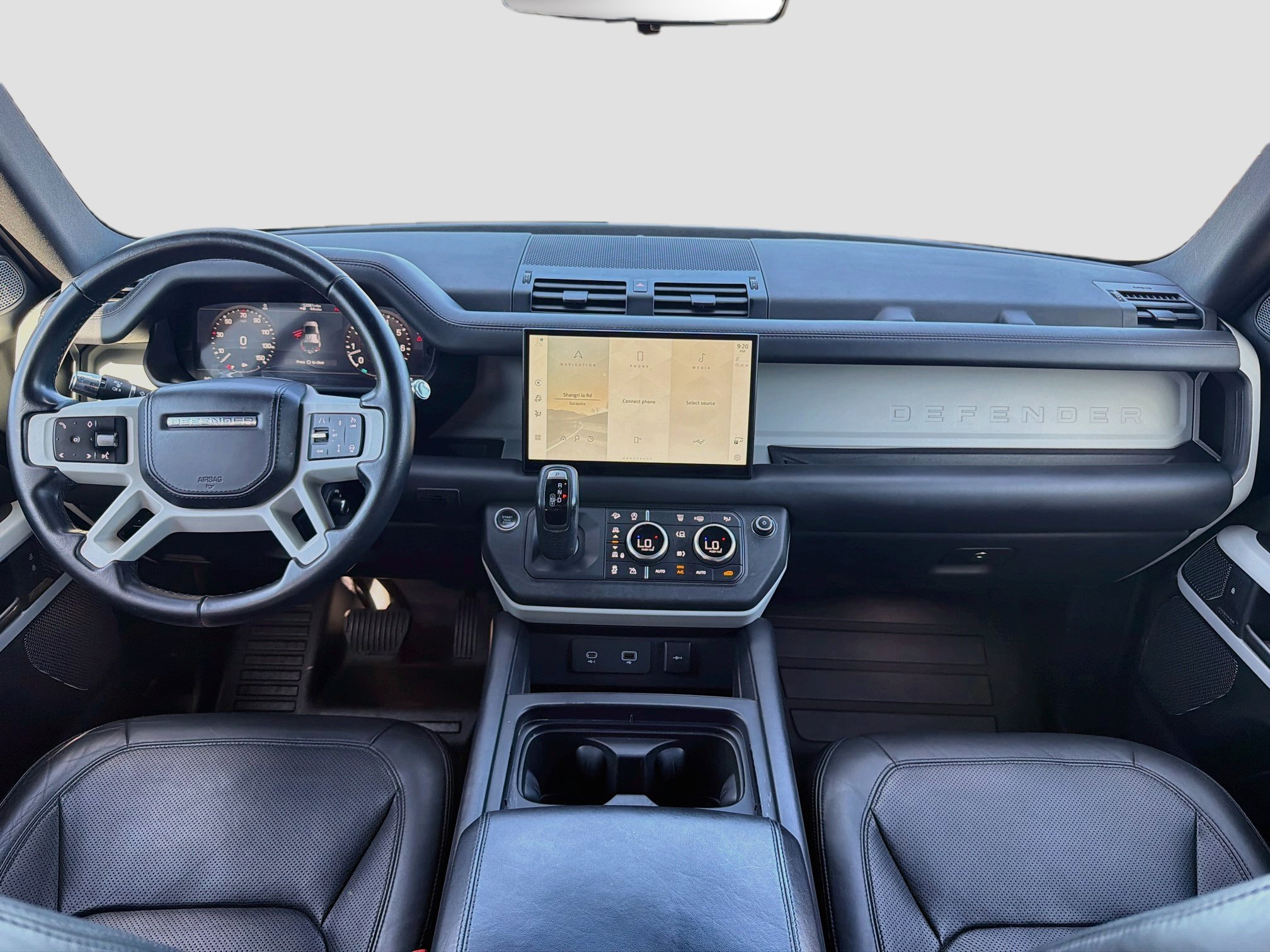 Used 2022 Land Rover Defender 110 XS Edition AWD/4WD image 16