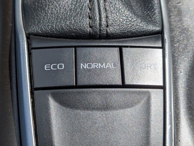 Used 2024 Toyota Camry LE FWD image 15