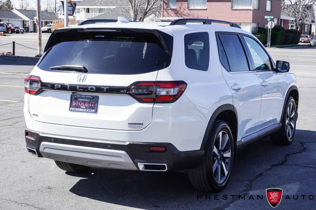 Used 2025 Honda Pilot Touring image 25