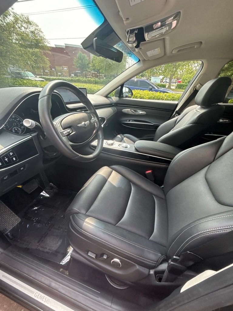 Used 2025 Genesis GV70 2.5T AWD/4WD image 12