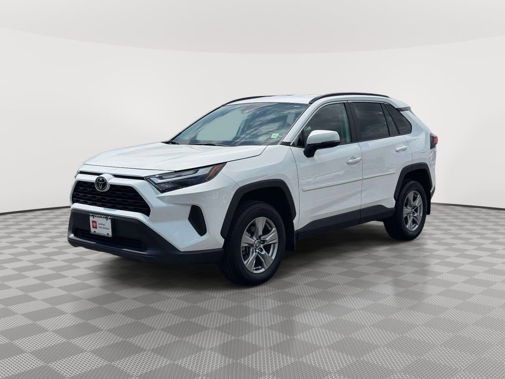 Certified 2025 Toyota RAV4 XLE AWD/4WD image 3