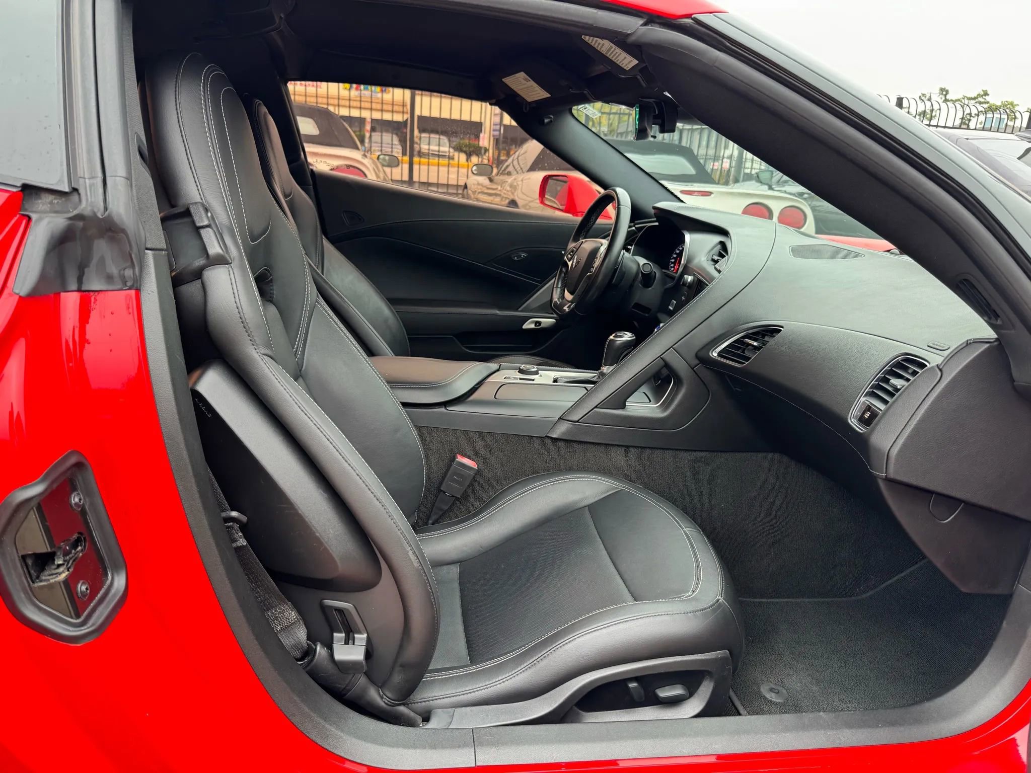 Used 2018 Chevrolet Corvette Stingray Coupe 2D w/ Carbon Flash Badge Package image 20