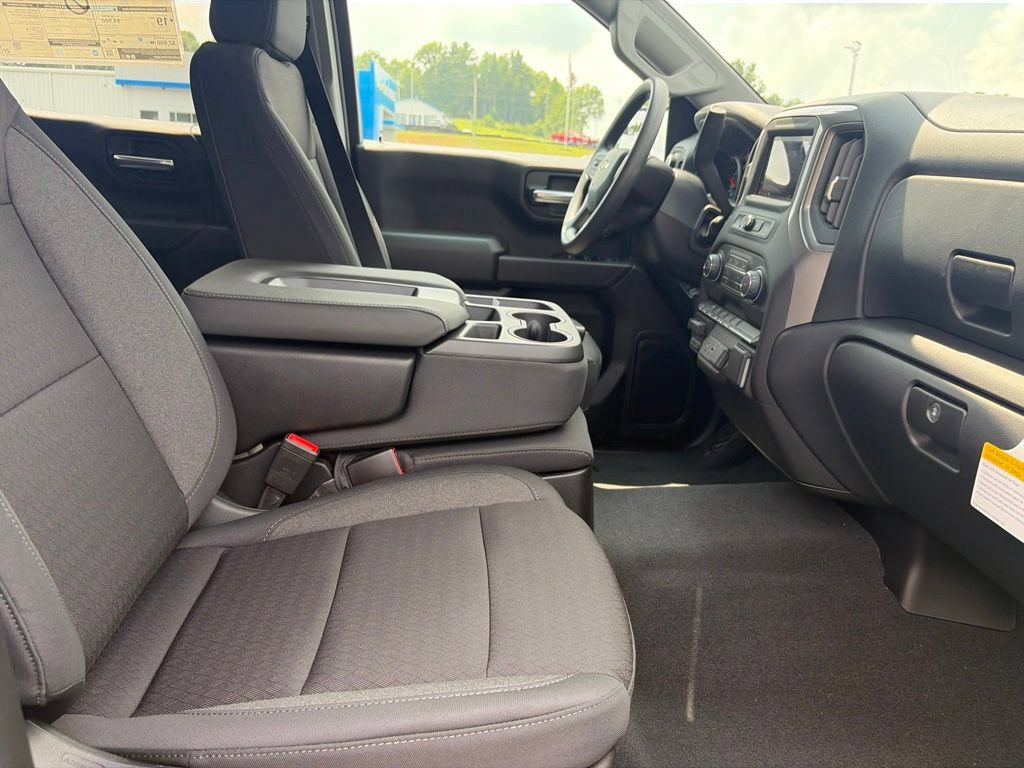 New 2026 Chevrolet Silverado 1500 Custom AWD/4WD image 32