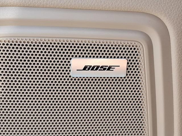 Used 2024 Porsche Macan w/ Premium Plus Package AWD/4WD image 22