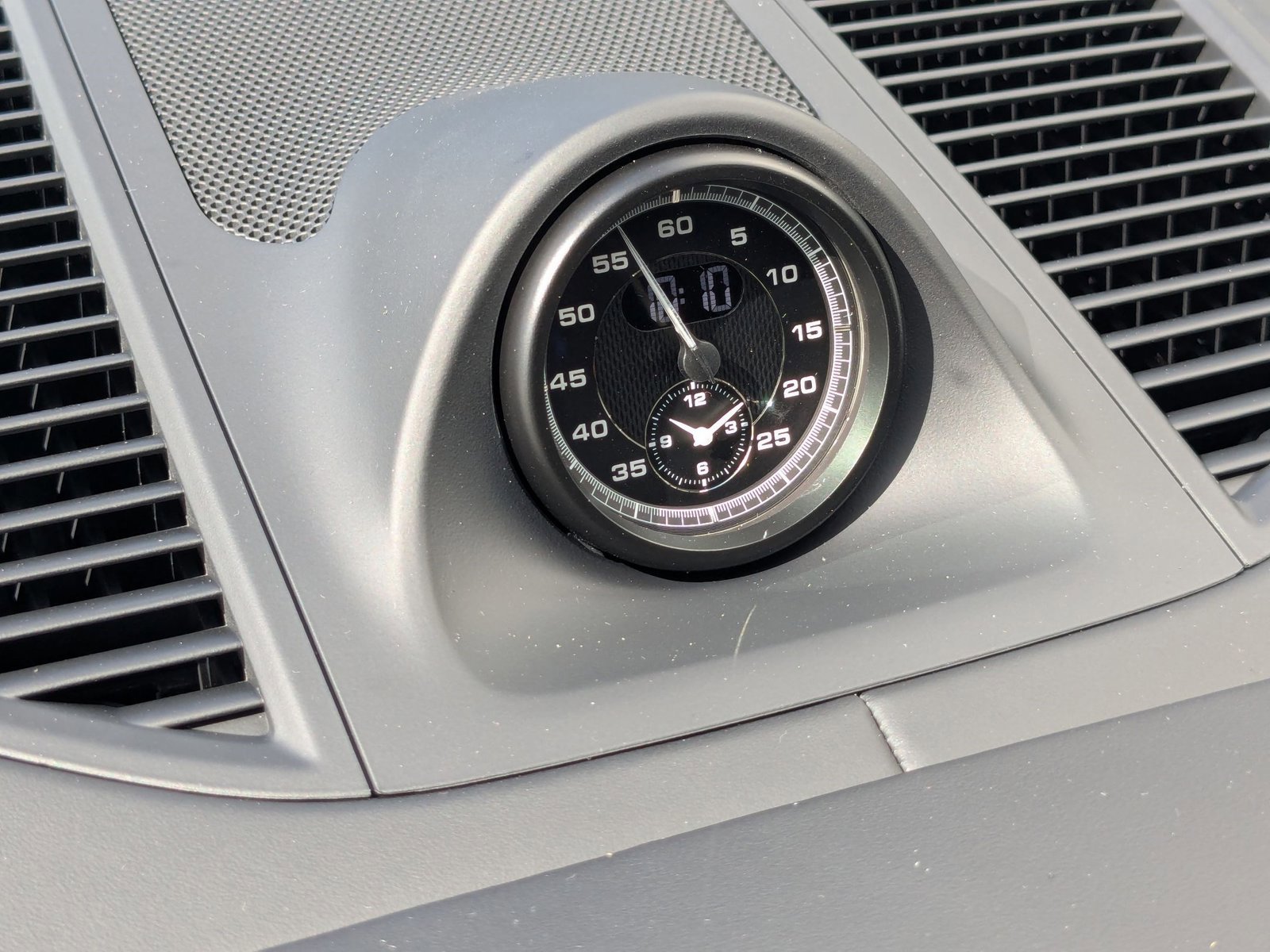 New 2025 Porsche Macan S image 21