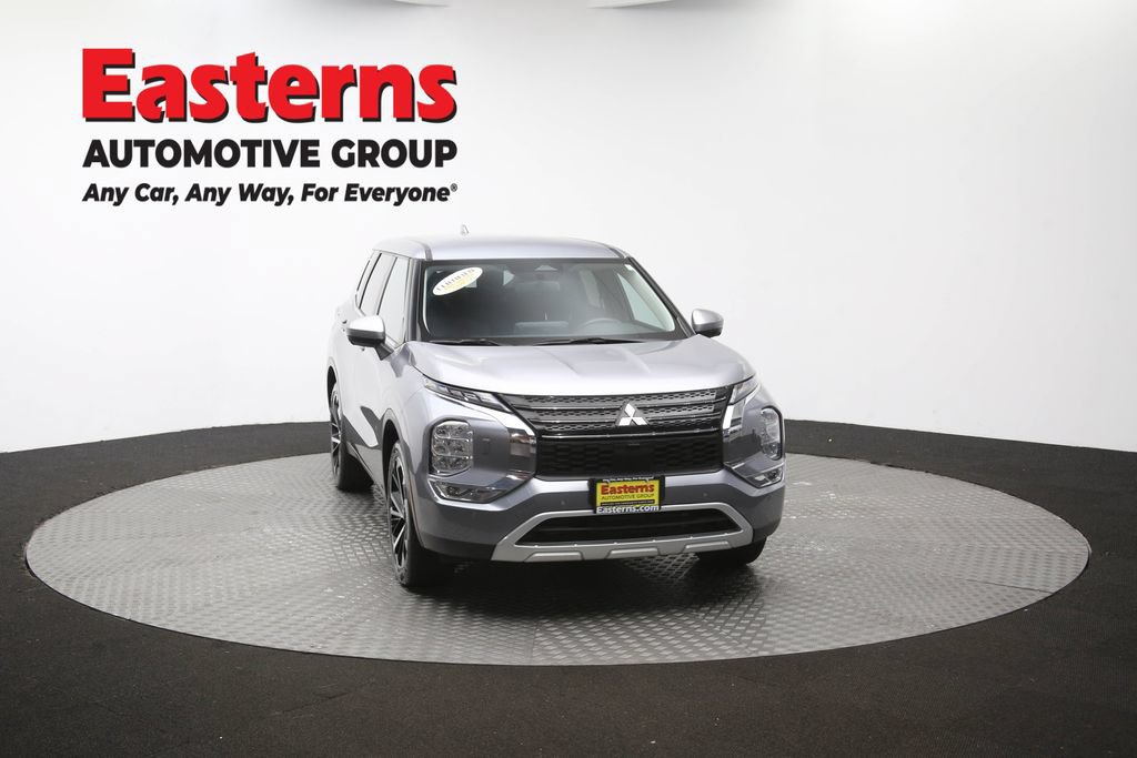 Used 2024 Mitsubishi Outlander SE AWD/4WD image 52