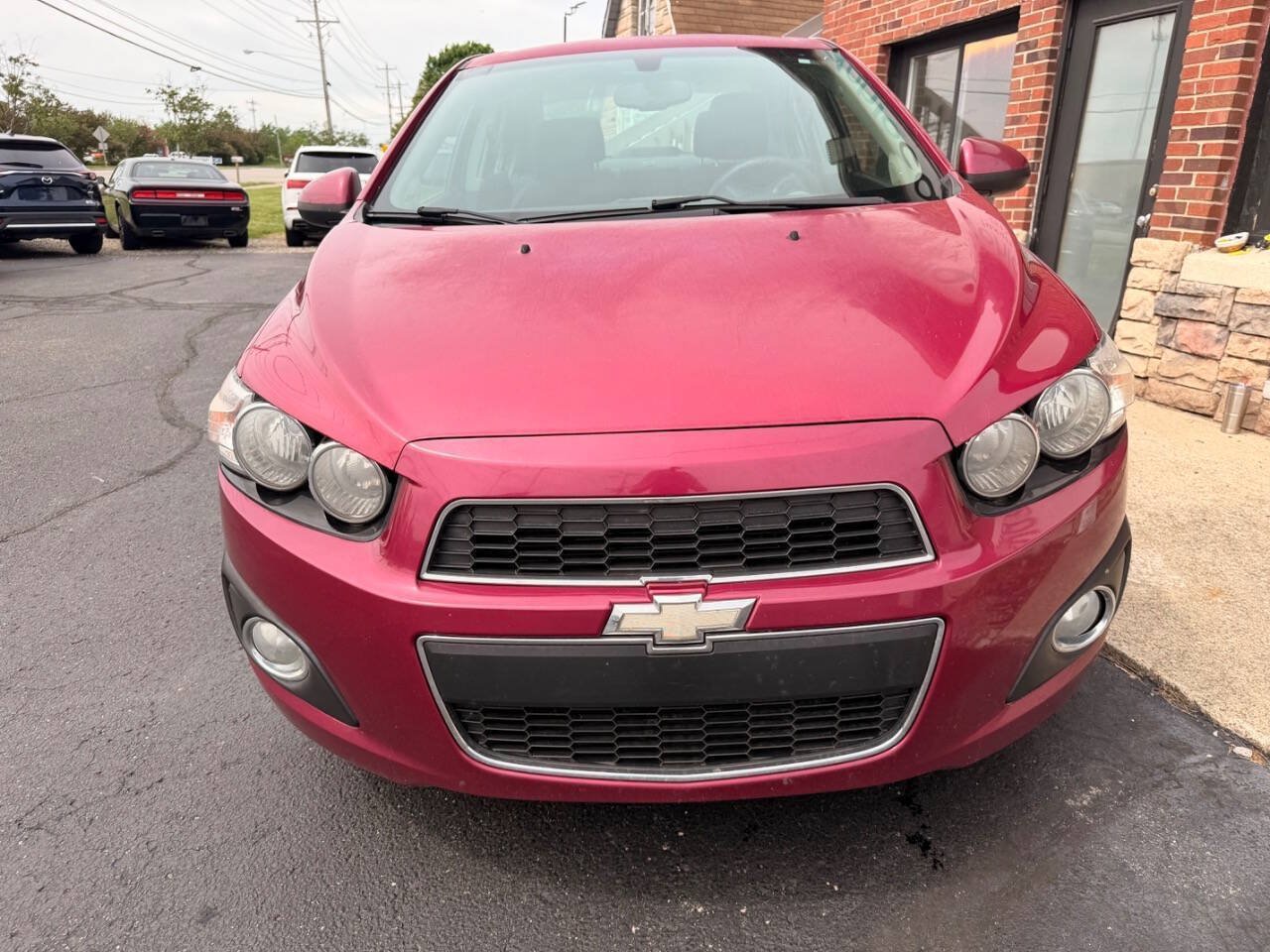 Used 2014 Chevrolet Sonic LT w/ LT Promotional Package FWD image 3