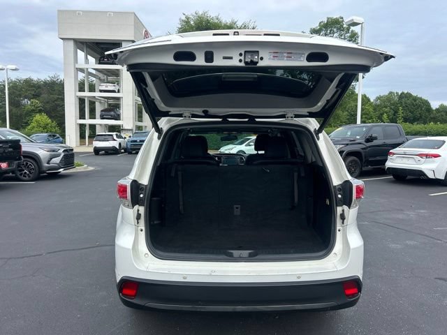 Used 2014 Toyota Highlander Limited FWD image 9