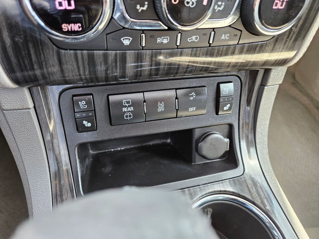 Used 2014 Chevrolet Traverse LTZ AWD/4WD image 31