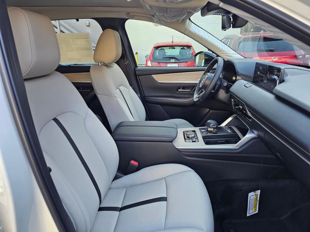 New 2026 MAZDA CX-90 3.3 Turbo w/ Premium Sport Pkg image 10