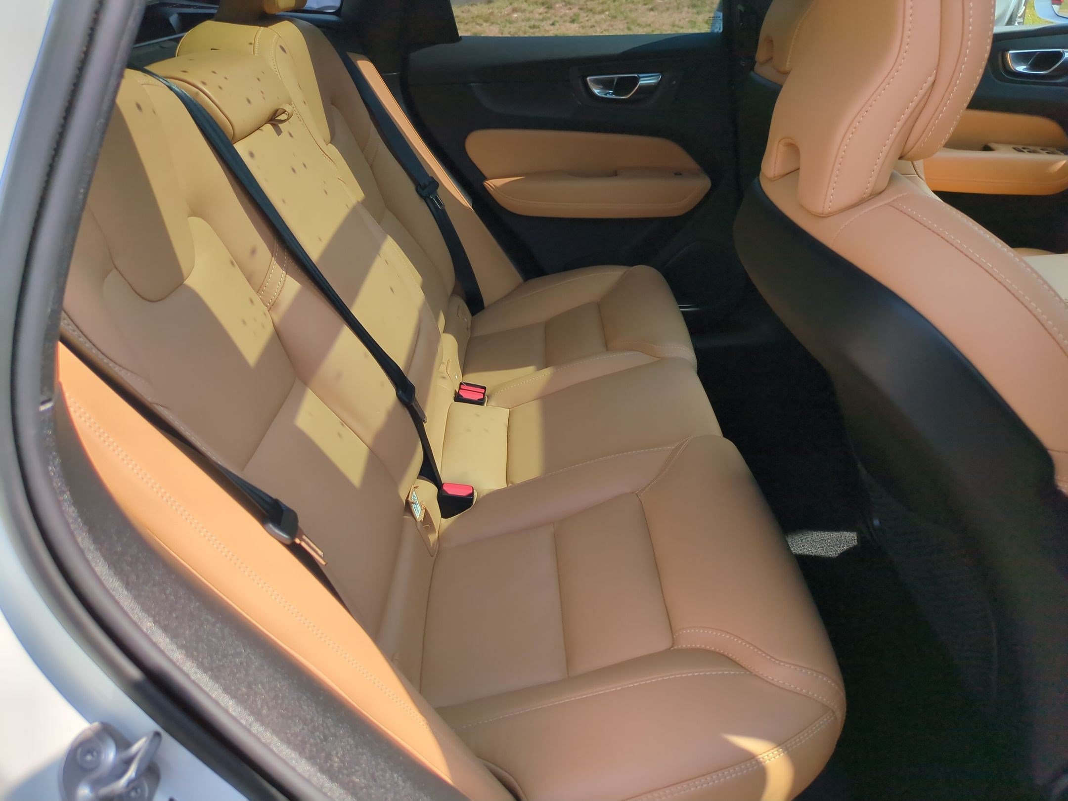 Used 2023 Volvo XC60 B5 Ultimate w/ Climate Package AWD/4WD image 34