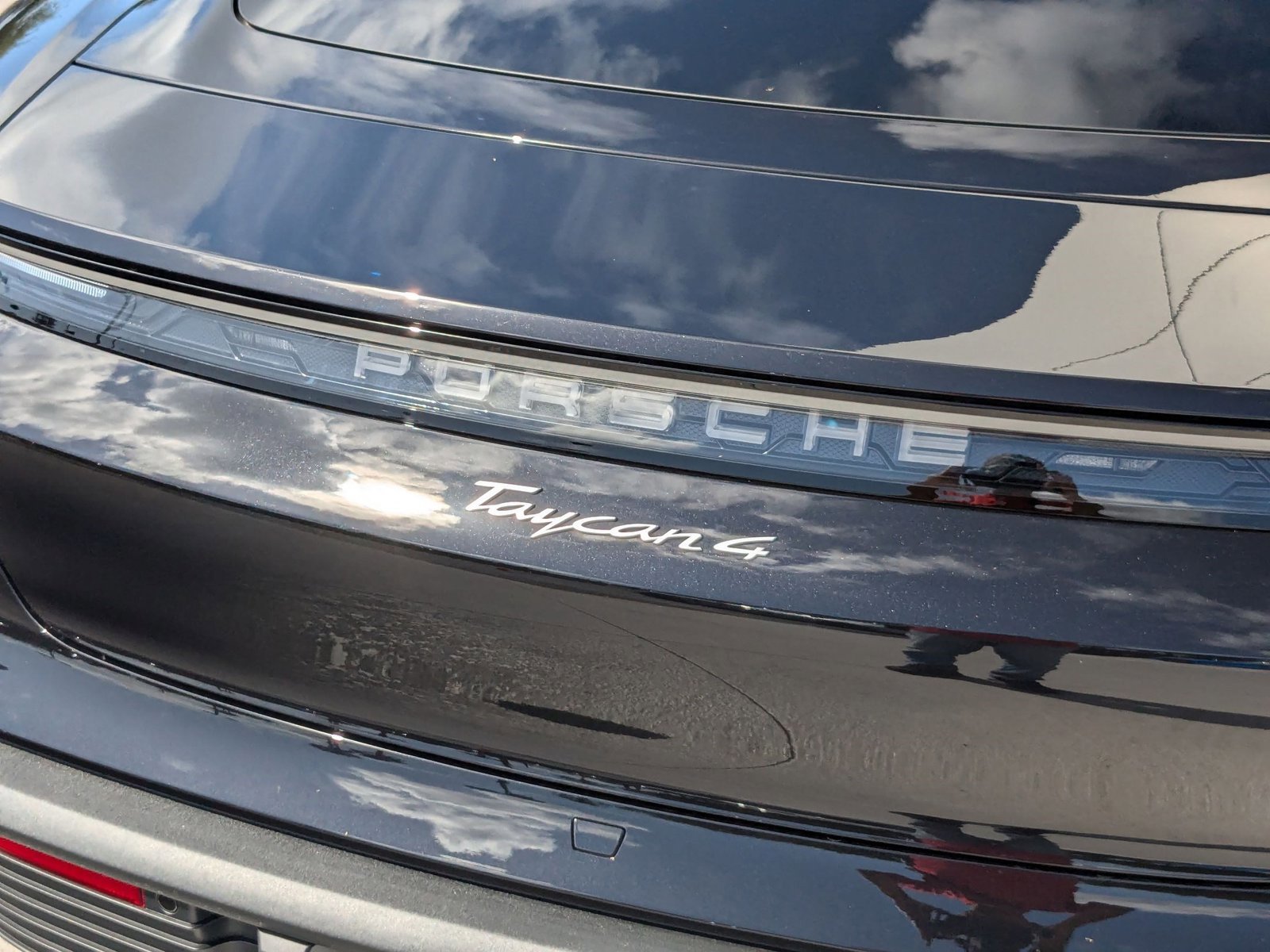 New 2025 Porsche Taycan image 14