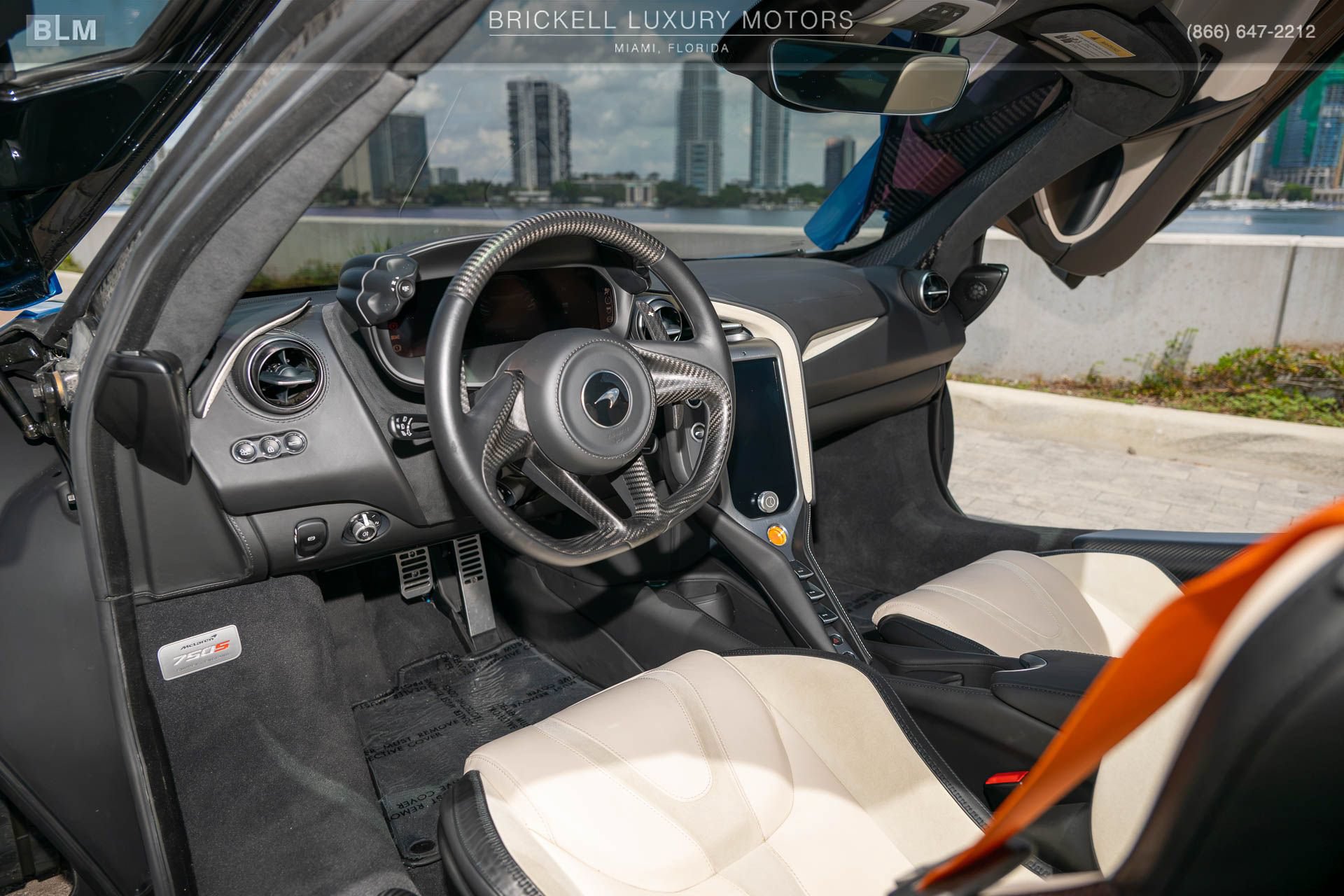Used 2025 McLaren 750S RWD image 10