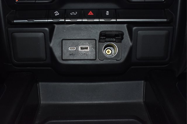 Used 2022 Chevrolet Silverado 1500 LT Trail Boss w/ Bed Protection Package AWD/4WD image 24