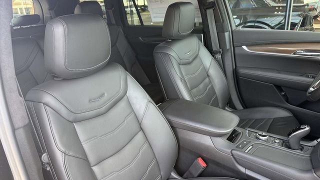 Certified 2025 Cadillac XT6 Sport w/ Platinum Package AWD/4WD image 24