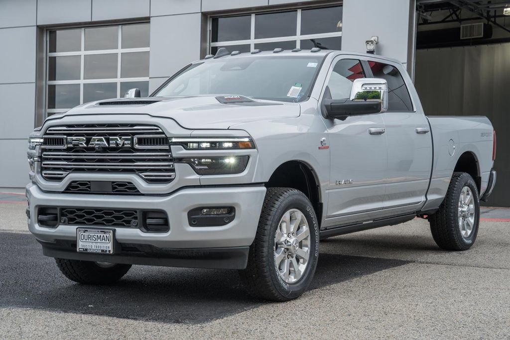 New 2026 RAM 2500 Laramie AWD/4WD image 3