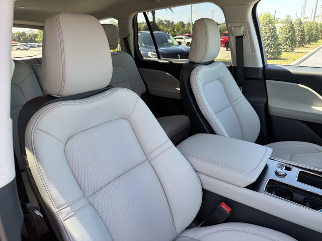 New 2026 Lincoln Aviator 2WD image 18