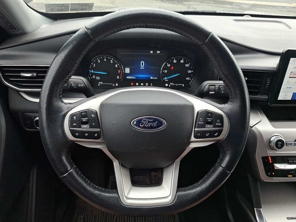 Used 2022 Ford Explorer XLT w/ Equipment Group 202A AWD/4WD image 21