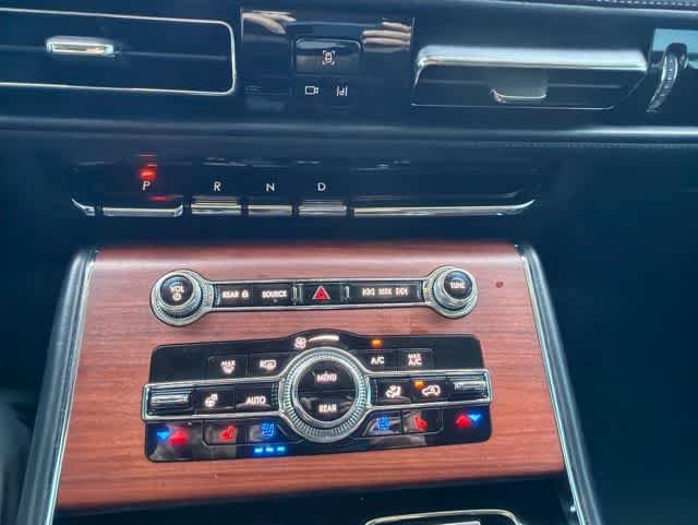 Used 2022 Lincoln Aviator Reserve w/ Equipment Group 201A RWD image 25