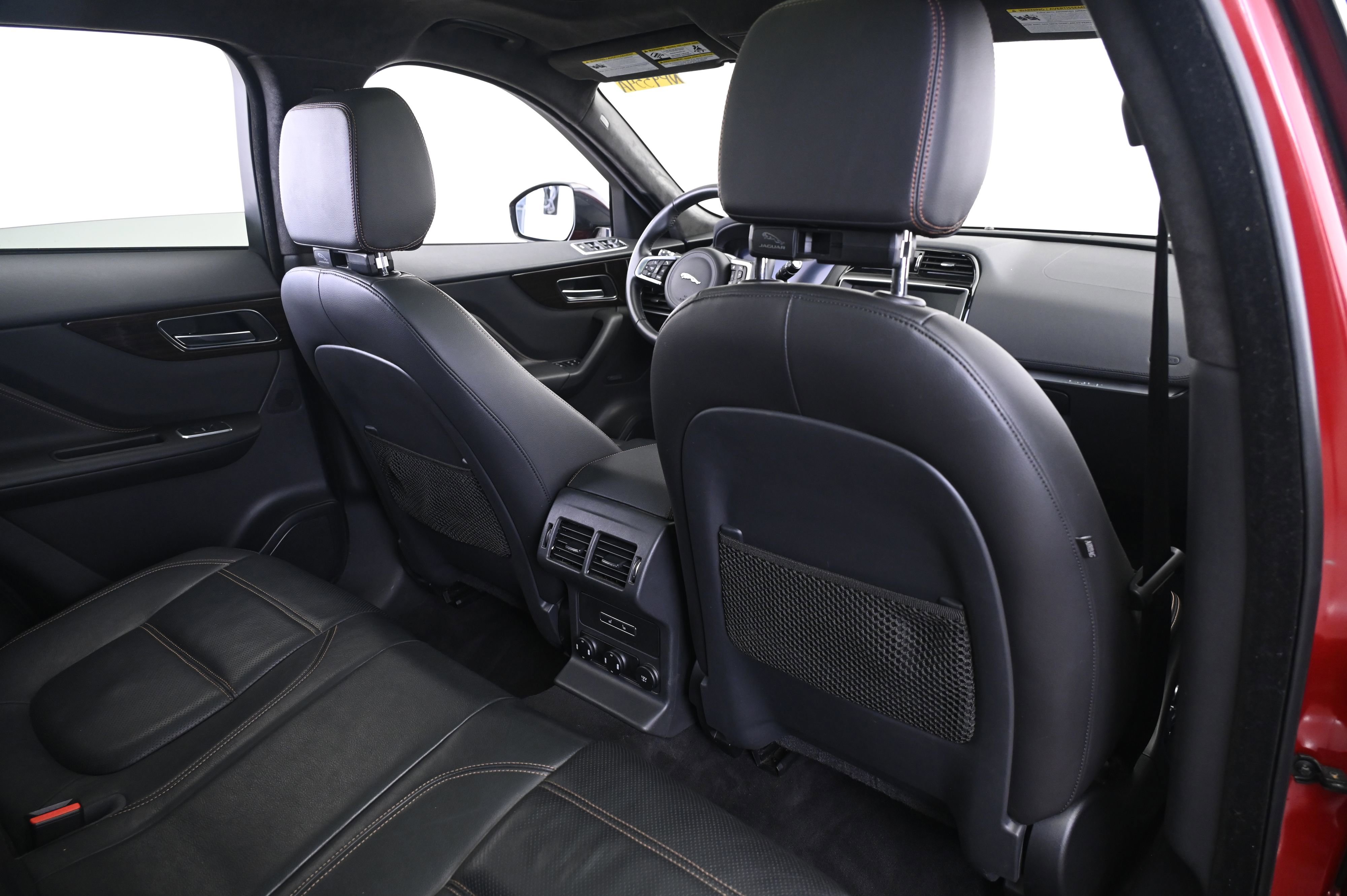 Used 2020 Jaguar F-PACE Prestige image 17