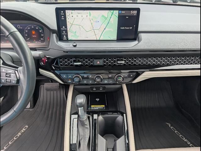 Used 2023 Honda Accord Touring image 10