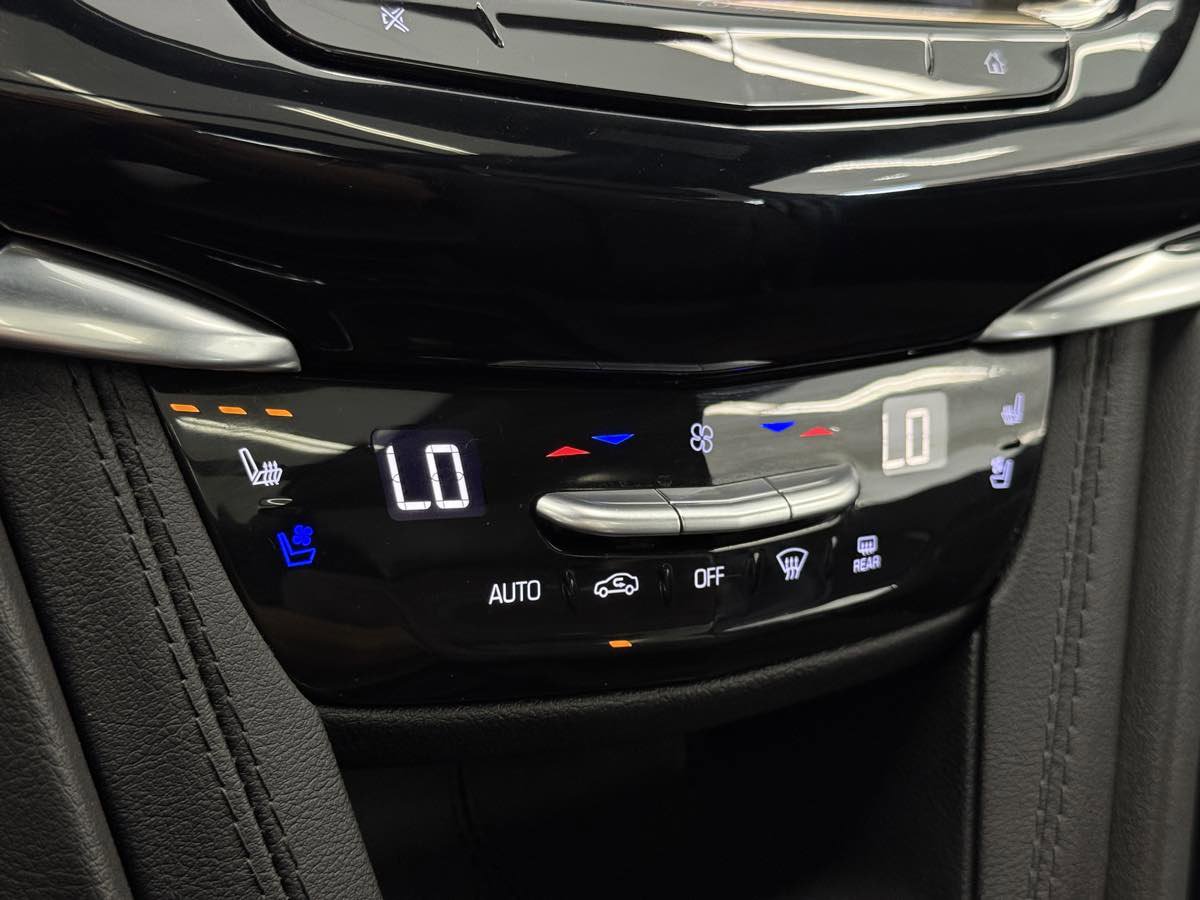 Used 2024 Cadillac XT6 Premium Luxury w/ Technology Package image 58