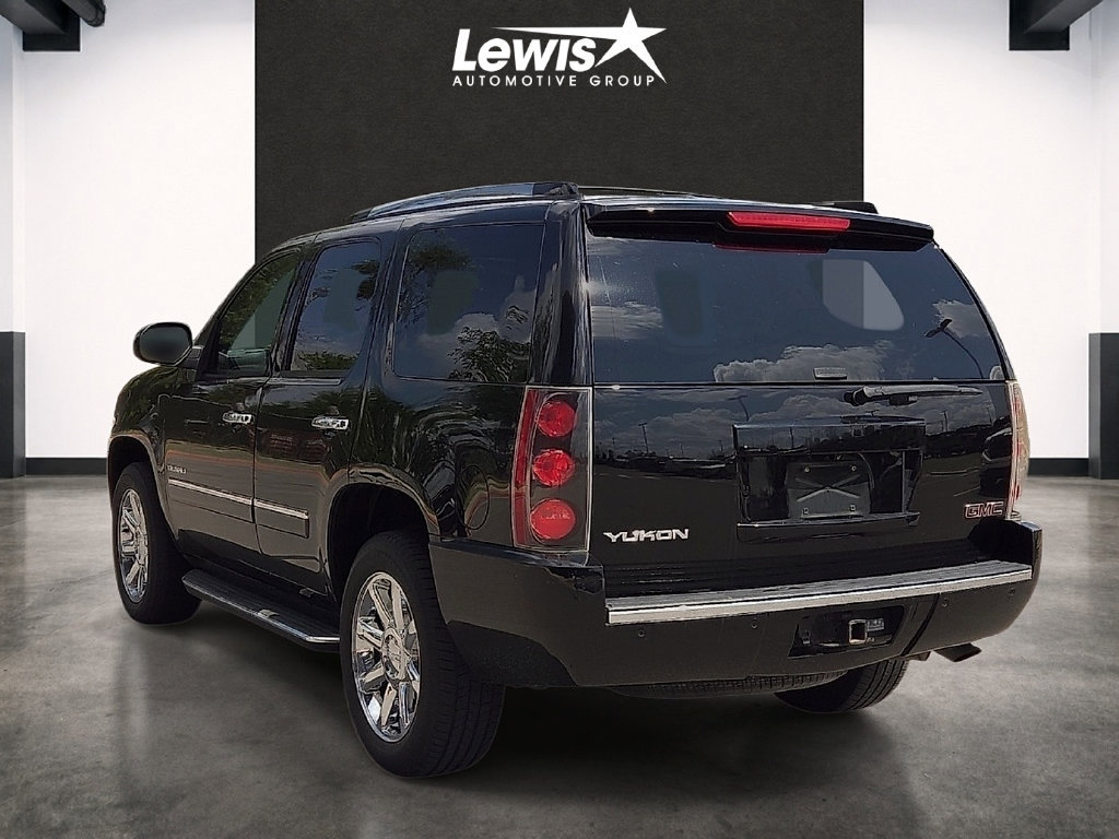 Used 2014 GMC Yukon Denali AWD/4WD image 3