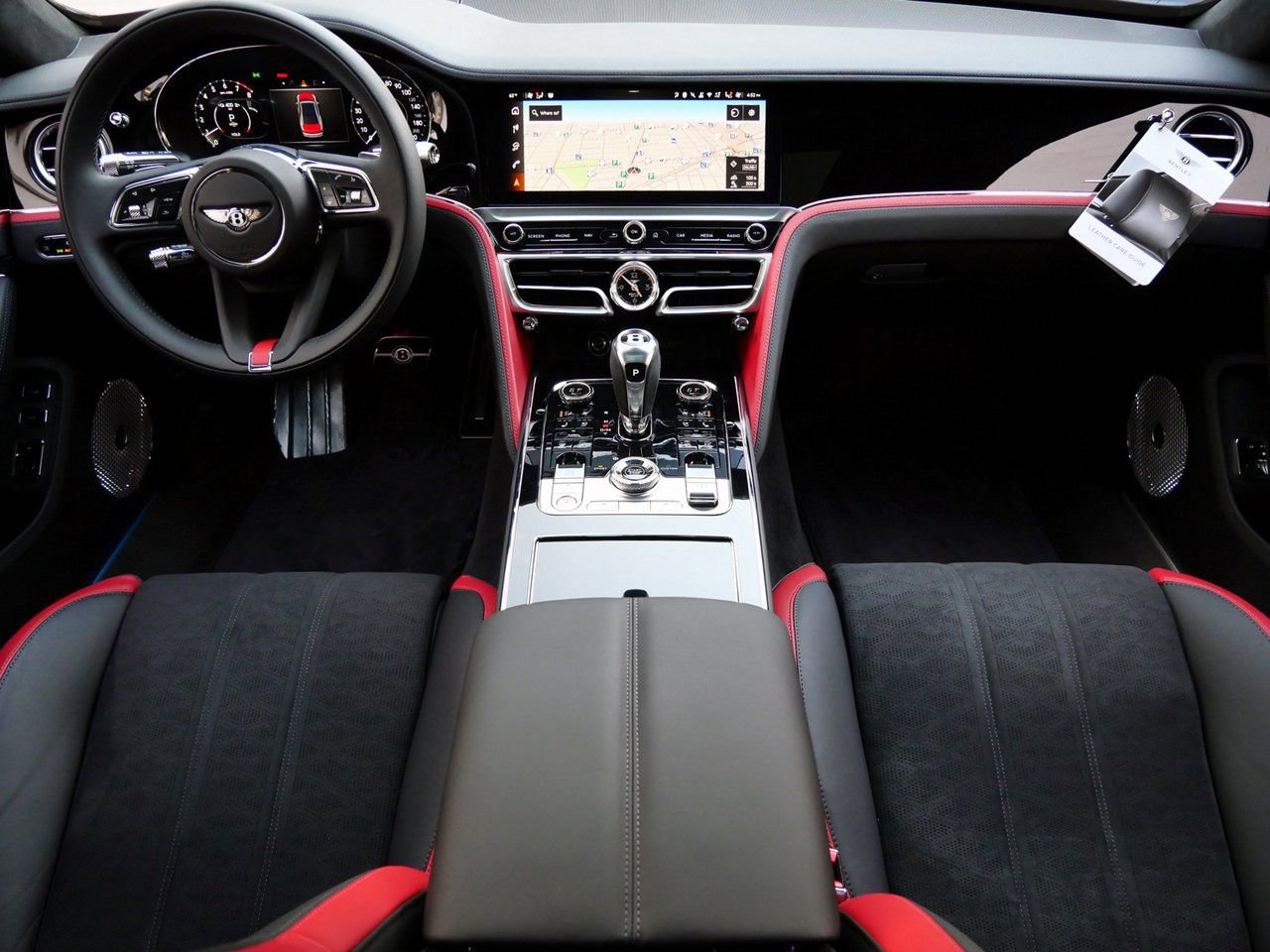 New 2025 Bentley Flying Spur Plug-In Hybrid image 4