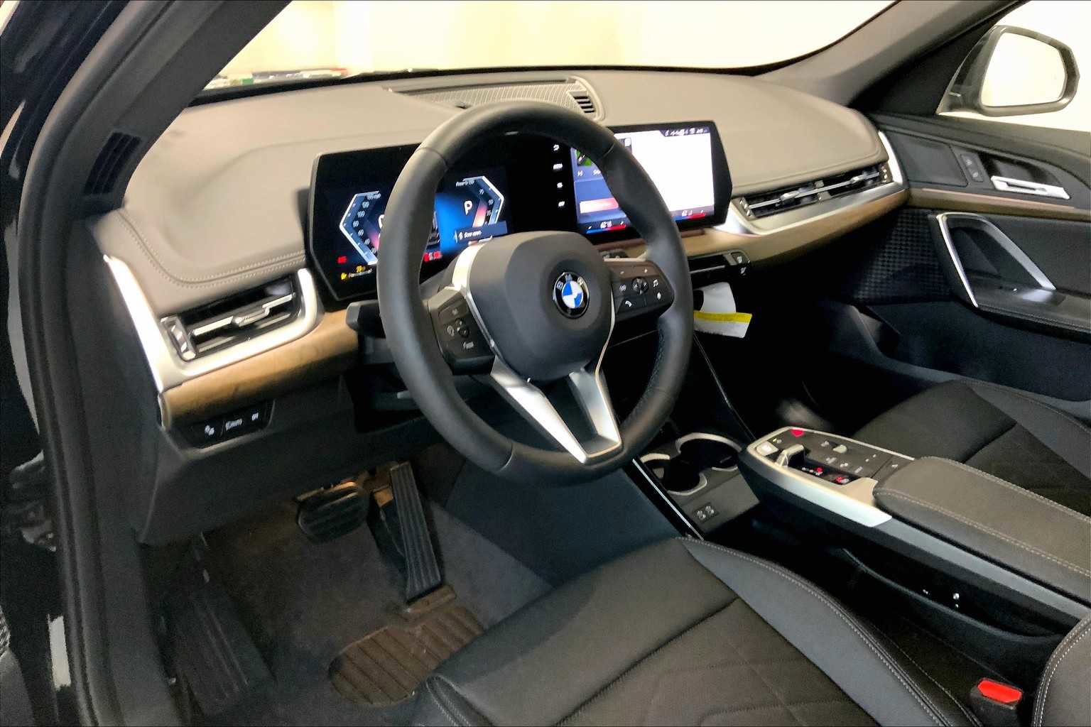 New 2026 BMW X1 xDrive28i w/ Convenience Package image 8