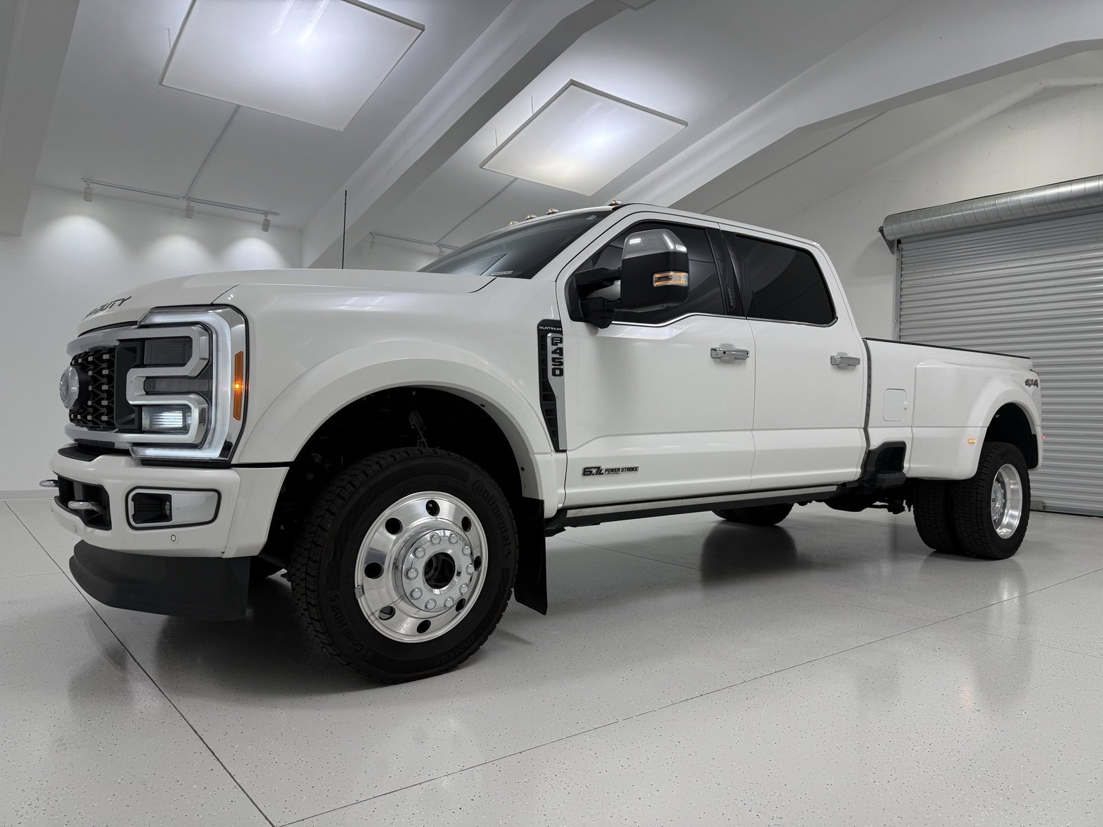 Used 2023 Ford F450 Platinum image 3