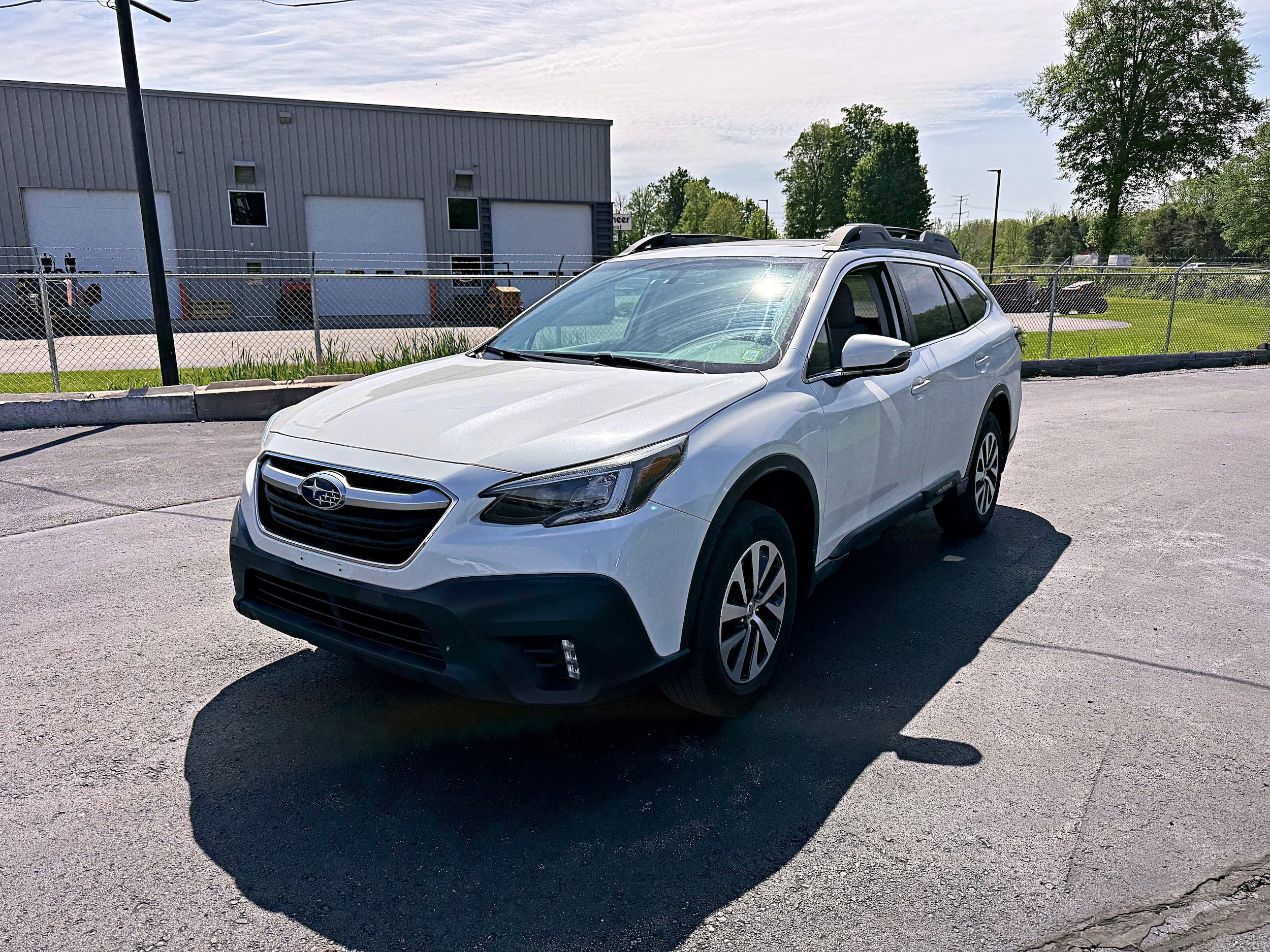 Used 2020 Subaru Outback Premium AWD/4WD image 5