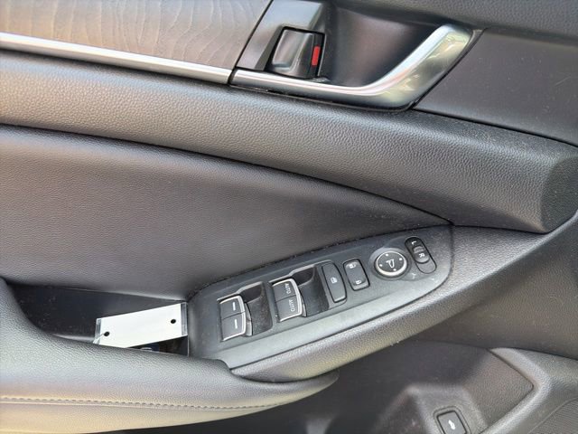Used 2020 Honda Accord EX image 12