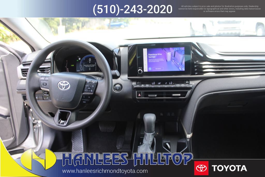 Used 2025 Toyota Camry LE FWD image 15