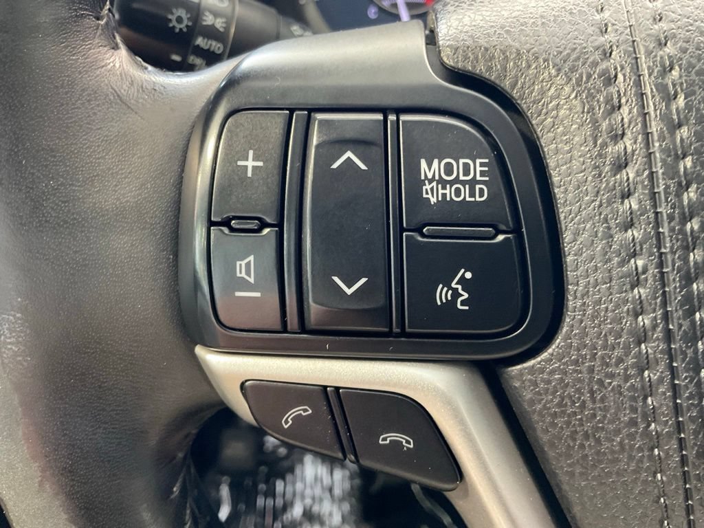 Used 2018 Toyota Sienna Limited Premium AWD/4WD image 11
