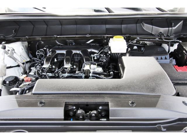 Used 2025 Nissan Pathfinder Platinum w/ Cargo Package image 32