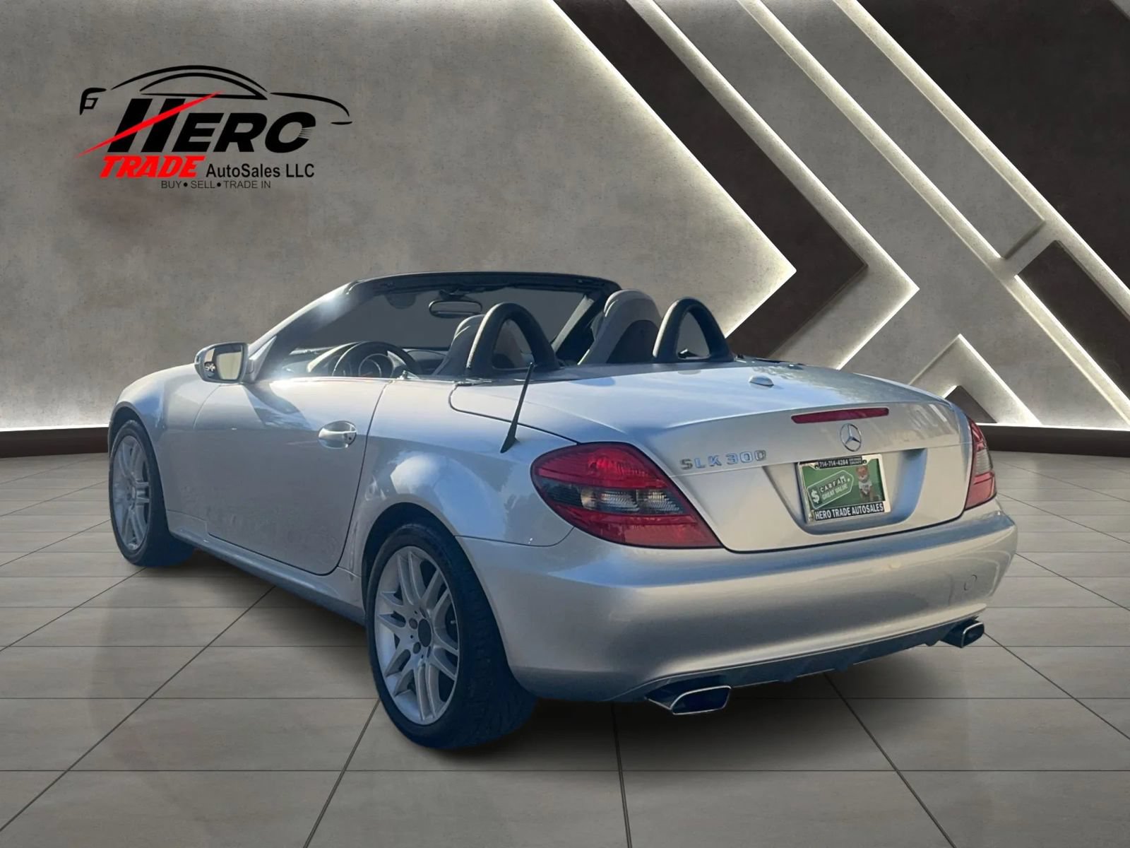 Used 2009 Mercedes-Benz SLK 300 image 13
