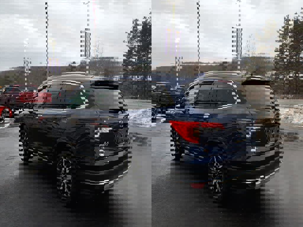 Used 2022 Honda Pilot Touring image 4