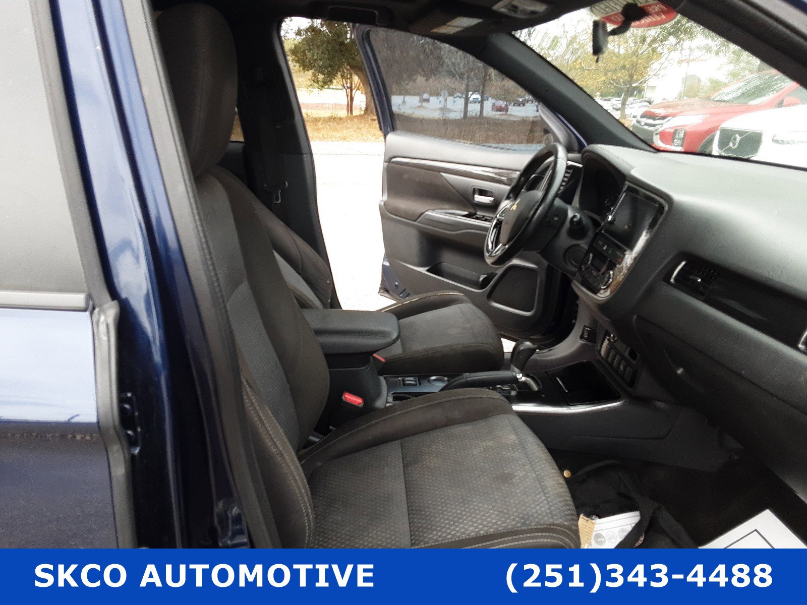 Used 2018 Mitsubishi Outlander LE image 13