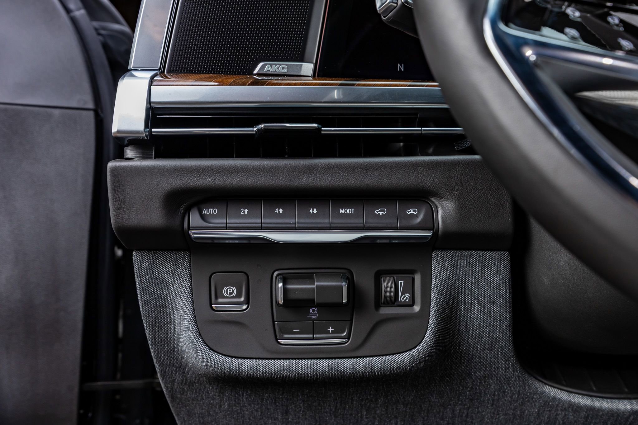 Used 2026 Cadillac Escalade Platinum Sport w/ LPO, ONYX Package image 22