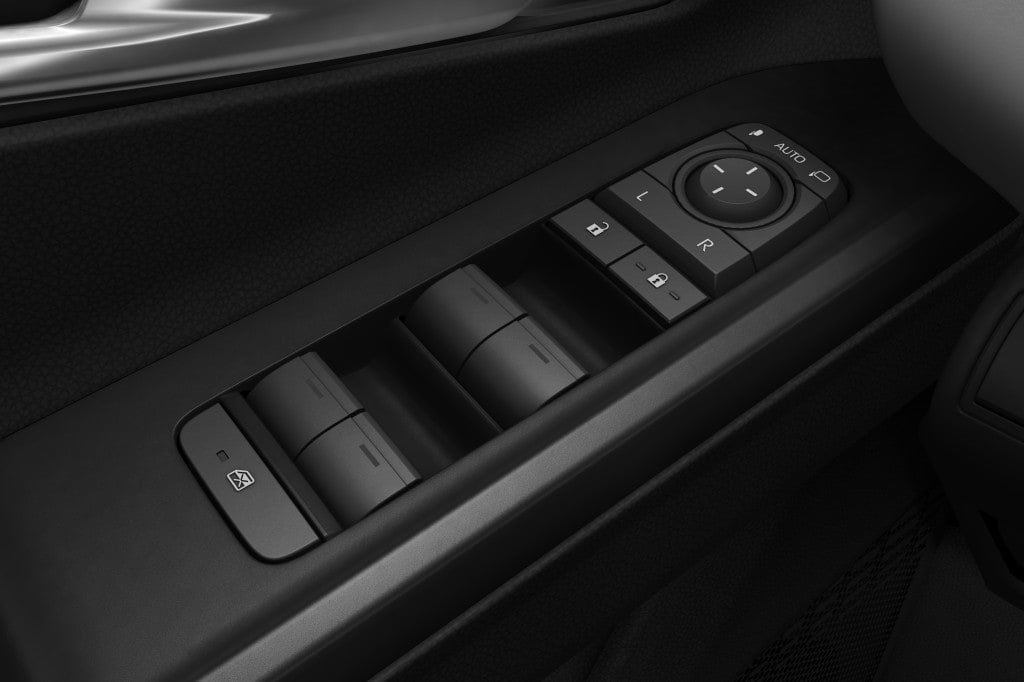 New 2026 Subaru Solterra AWD/4WD image 18