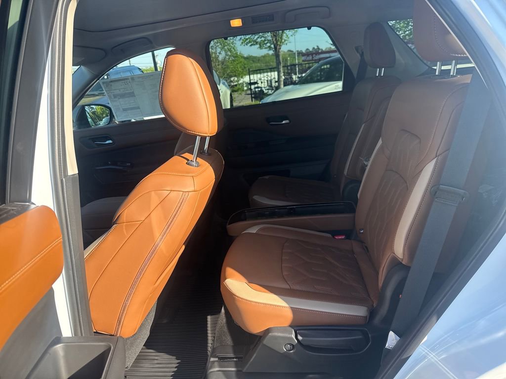 New 2026 Nissan Pathfinder Platinum AWD/4WD image 26