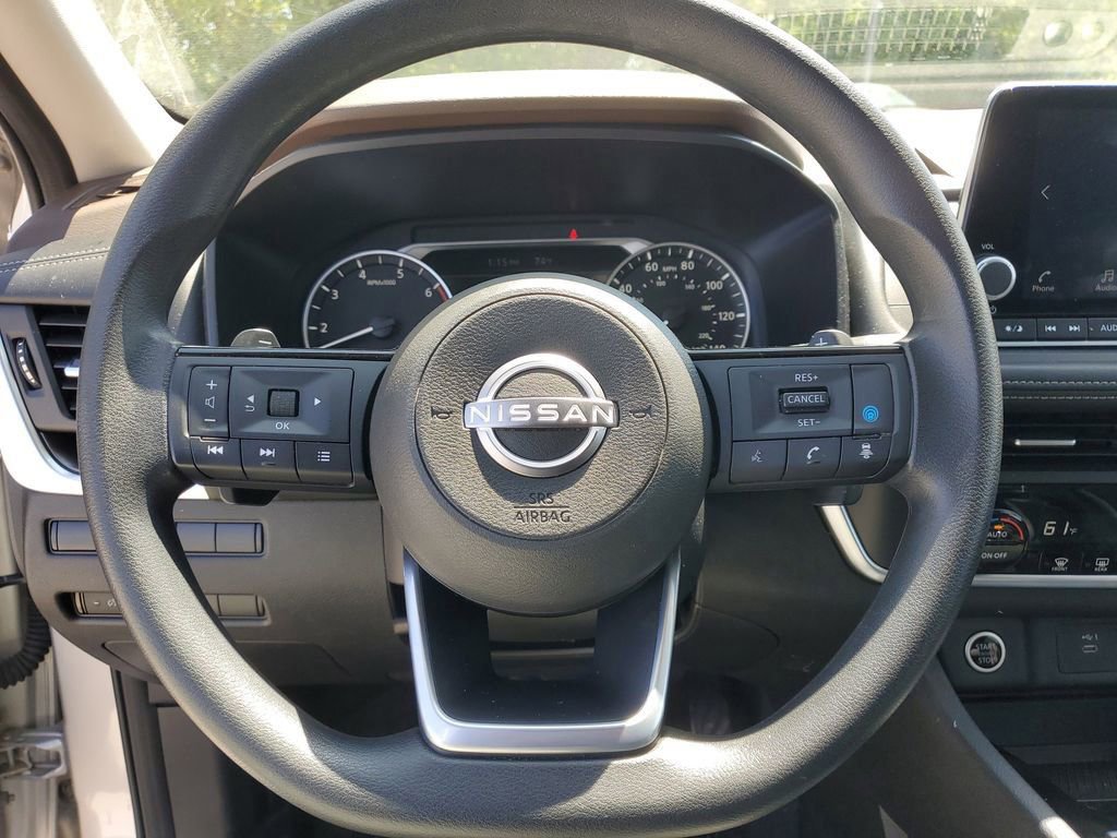 Used 2023 Nissan Rogue SV AWD/4WD image 22