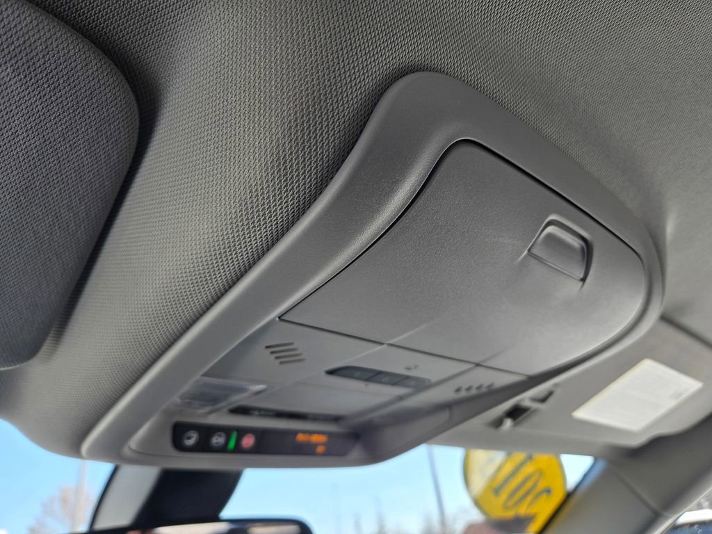 Used 2018 Chevrolet Equinox LT image 15