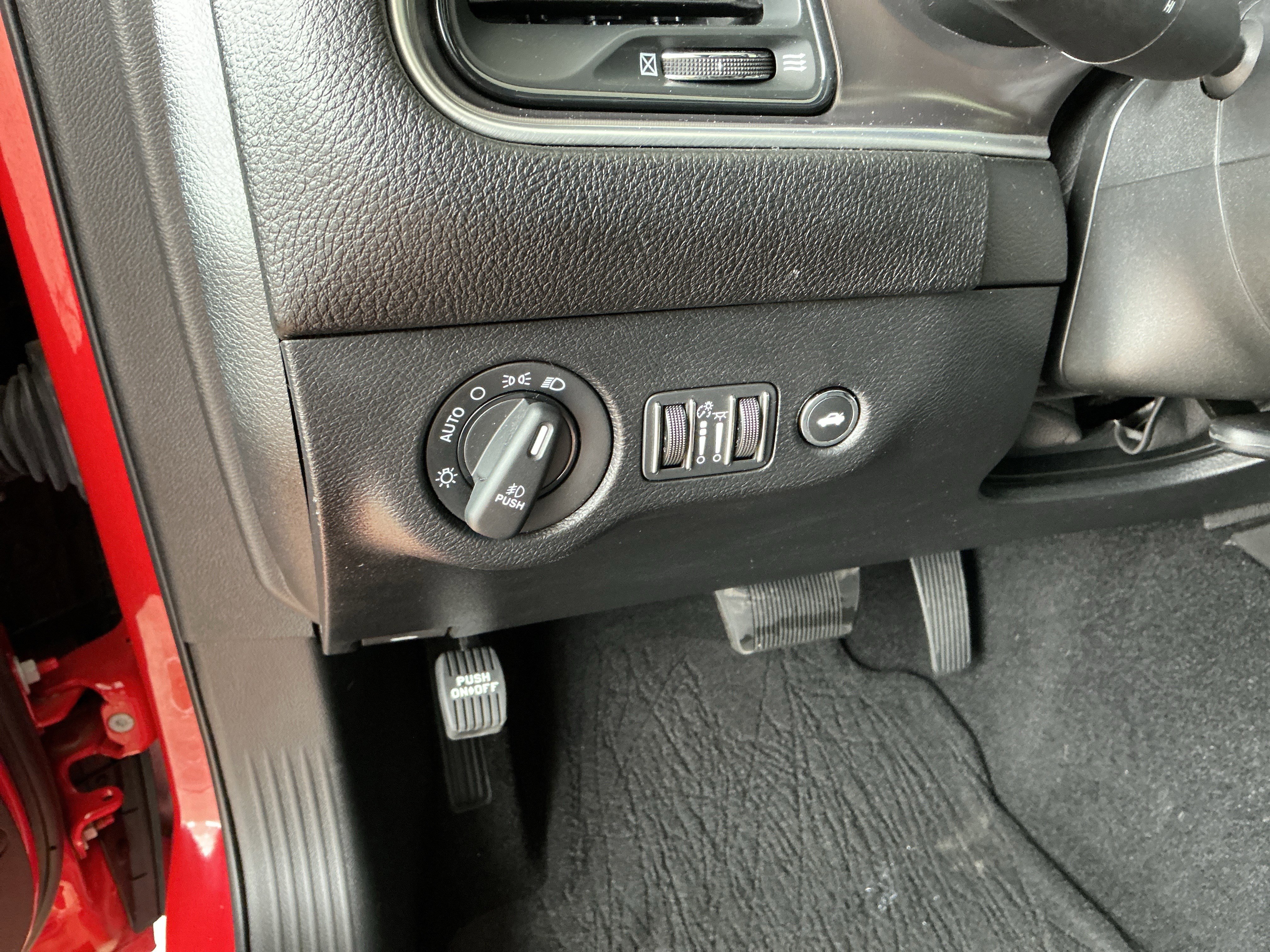 Used 2021 Dodge Challenger R/T w/ Blacktop Package image 26