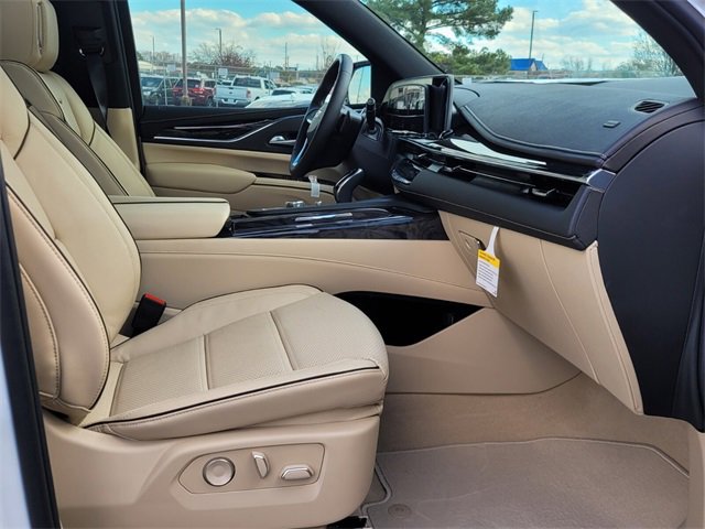 New 2024 Cadillac Escalade ESV Premium Luxury w/ Performance Package image 22